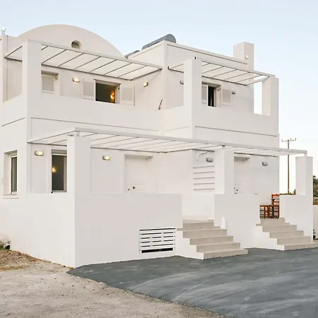 Santorini's Old Mill Serene Getaway By Pori Tatil Evi Vourvoúlos