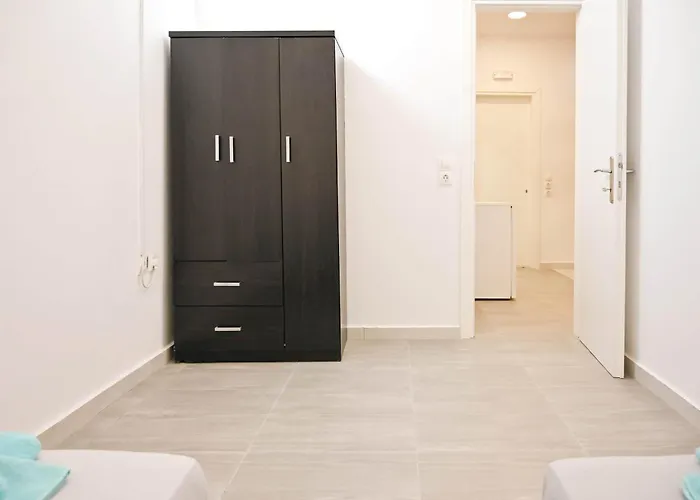 Santorini's Old Mill Serene Getaway By Pori * Vourvoúlos