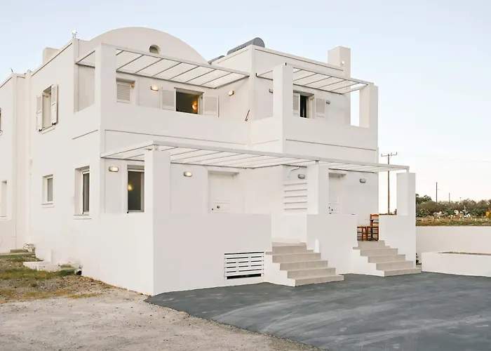 Santorini's Old Mill Serene Getaway By Pori Casa de Férias Vourvoúlos